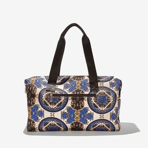 Alice + Olivia Duffle Bag In Regal Romance